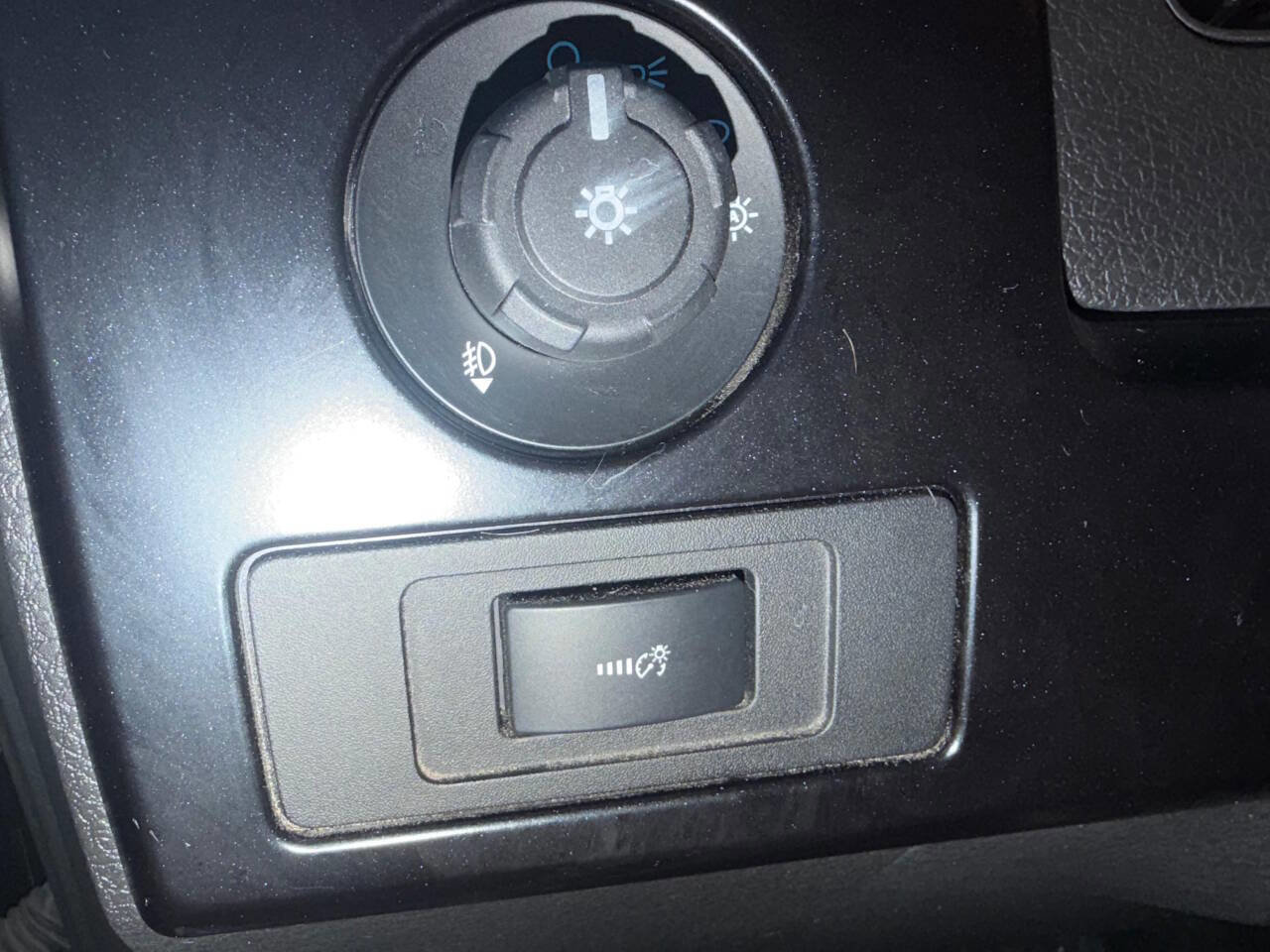 Used 2014 Ford F150 FX4 w/ Equipment Group 402A Luxury image 31