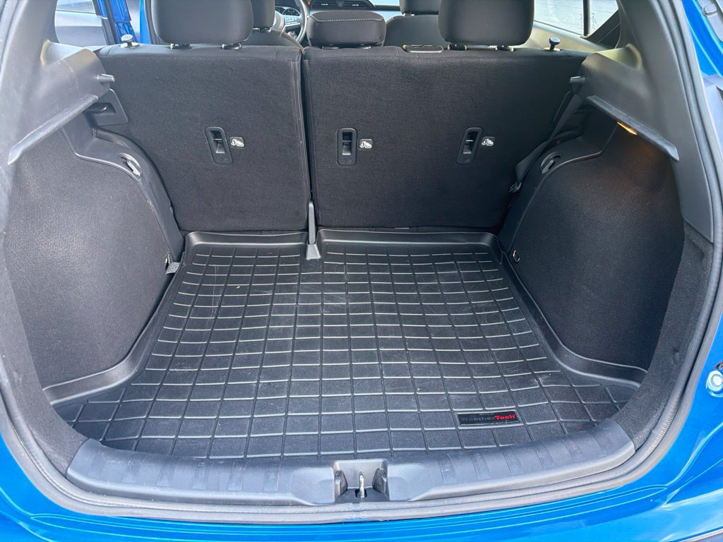 Used 2022 Nissan Kicks S FWD image 12