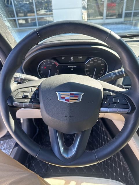 Used 2025 Cadillac CT4 Premium Luxury image 33