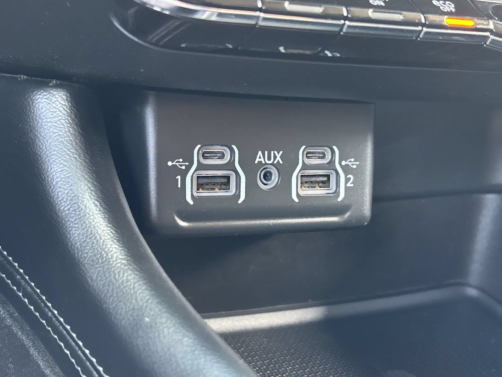 Used 2021 Dodge Durango SXT AWD/4WD image 31