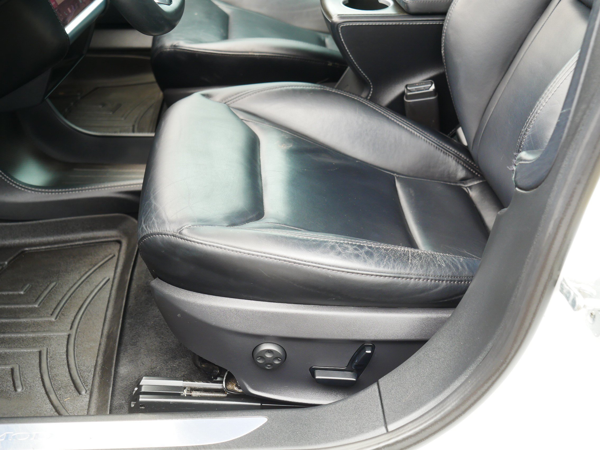 Used 2015 Tesla Model S 90D AWD/4WD image 13