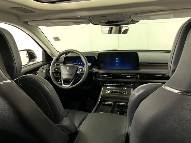Used 2026 Lincoln Aviator Reserve AWD/4WD image 30