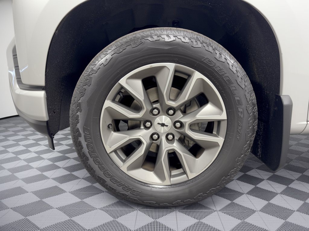 Used 2019 Chevrolet Silverado 1500 RST AWD/4WD image 13