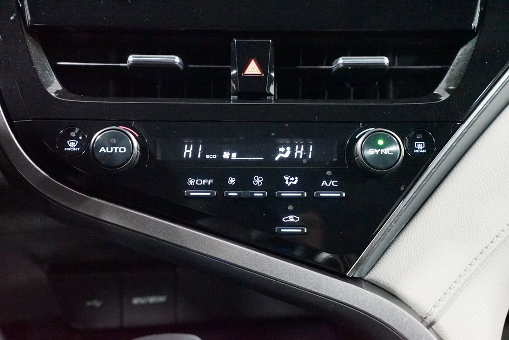 Used 2023 Toyota Camry LE image 19