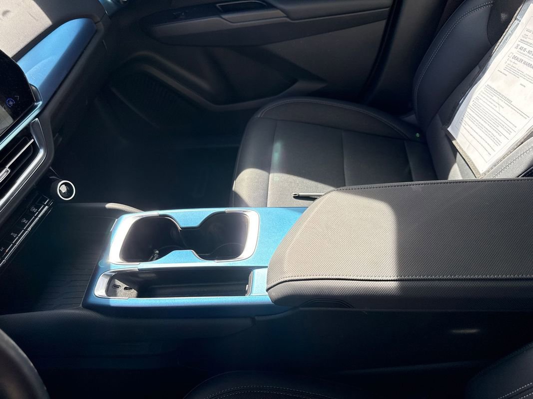 Used 2024 Chevrolet Equinox EV LT image 67