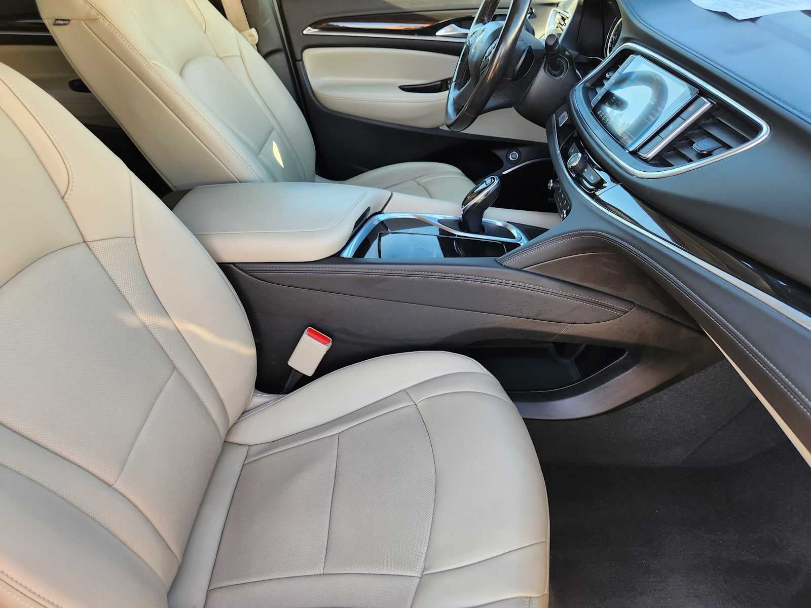 Used 2020 Buick Enclave Essence w/ Sound and Sites Package AWD/4WD image 15
