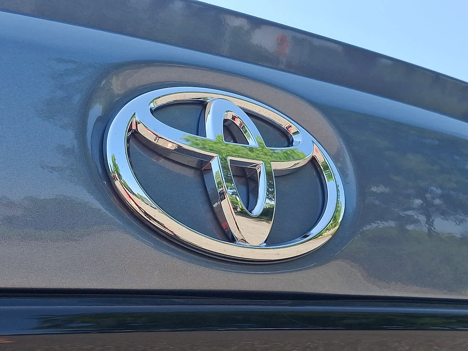 Certified 2026 Toyota Corolla SE FWD image 30