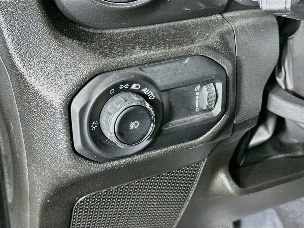 Used 2023 Jeep Wrangler Unlimited Rubicon 392 AWD/4WD image 18