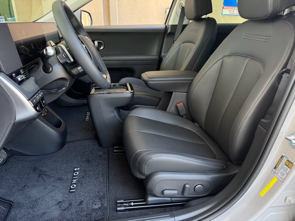 New 2025 Hyundai Ioniq 5 SEL RWD image 9