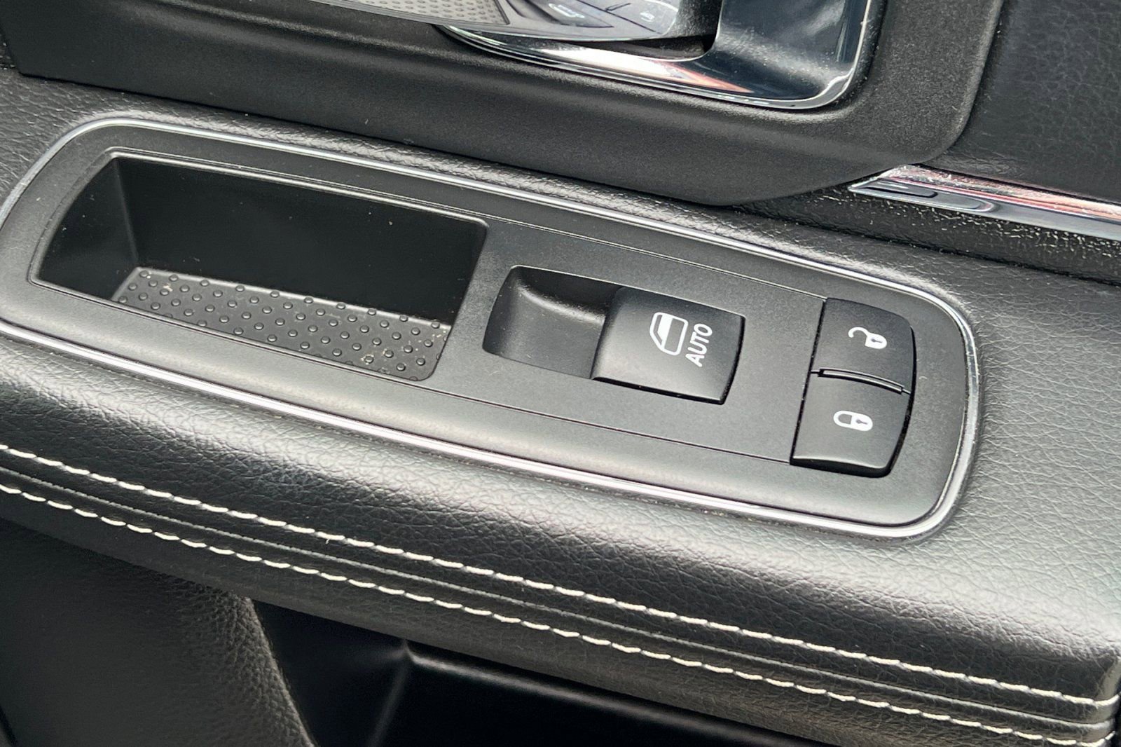 Used 2017 RAM 3500 Laramie image 20