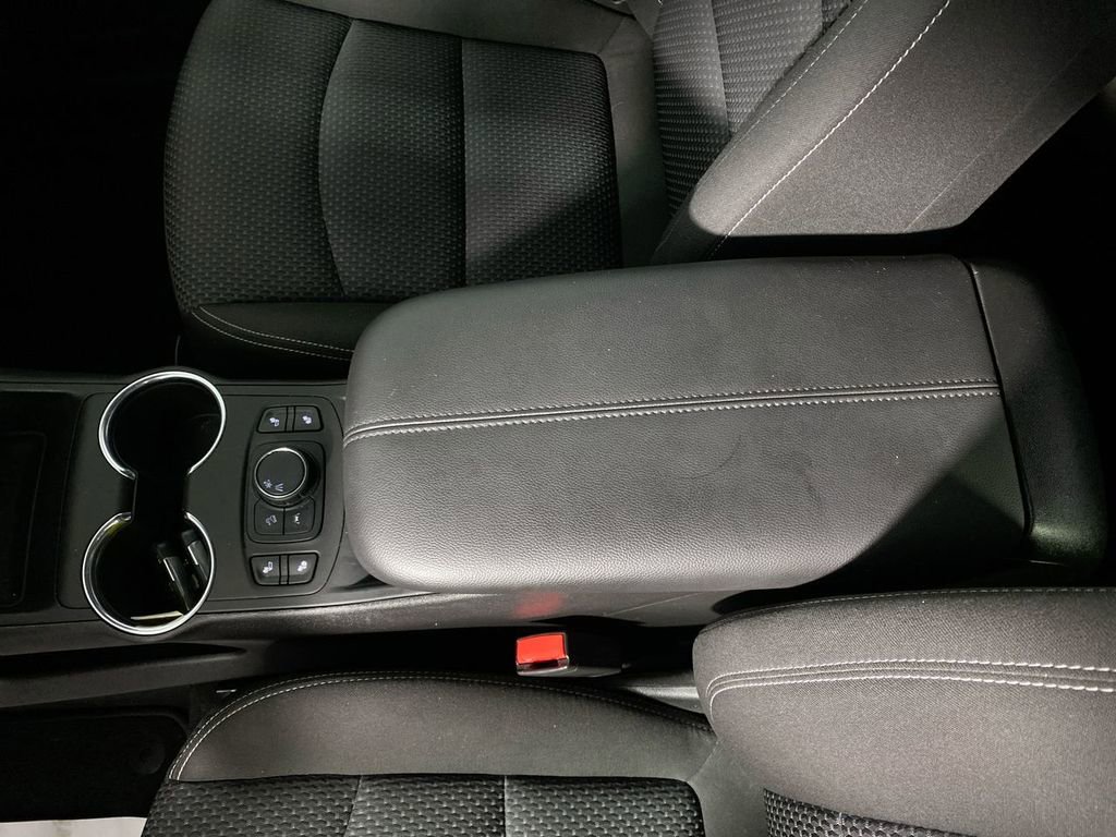 Certified 2023 GMC Terrain SLE w/ Driver Convenience Package FWD image 20