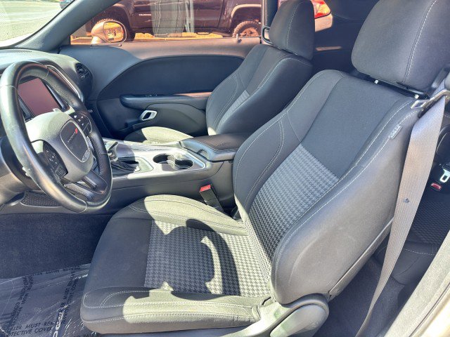 Used 2016 Dodge Challenger SXT w/ Super Sport Group (SS/T) image 11