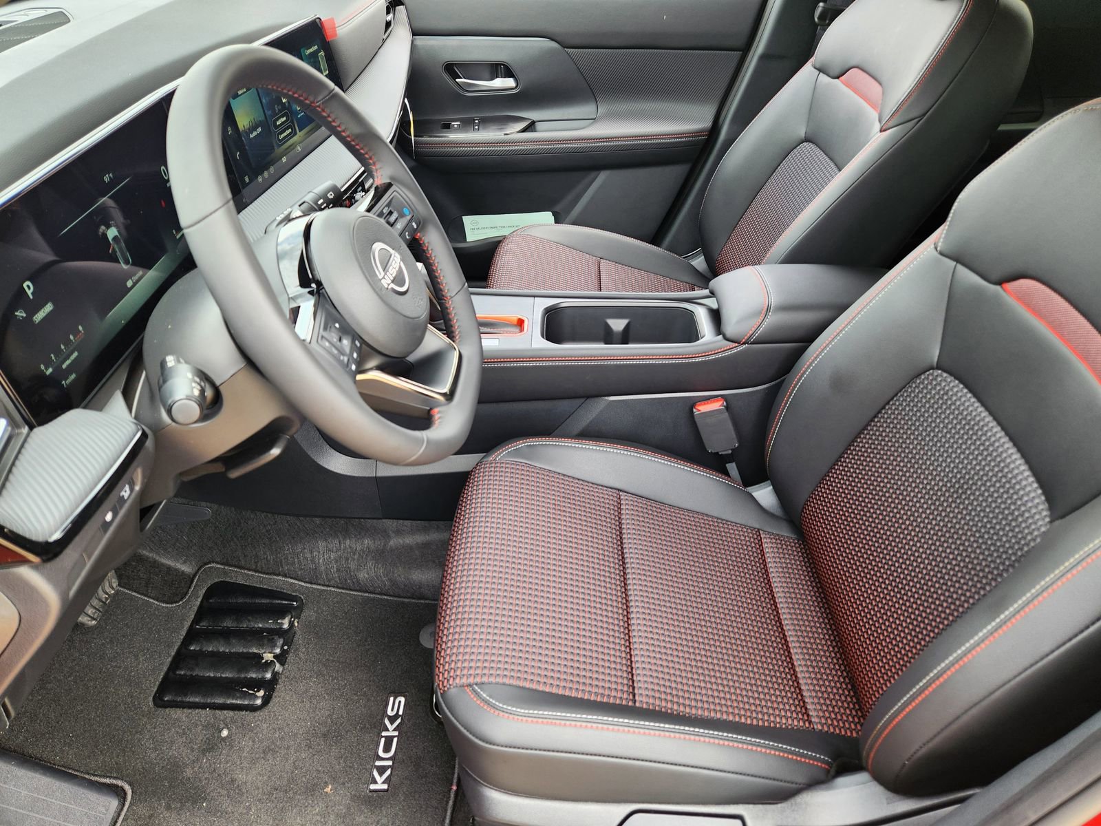 New 2026 Nissan Kicks SR image 13