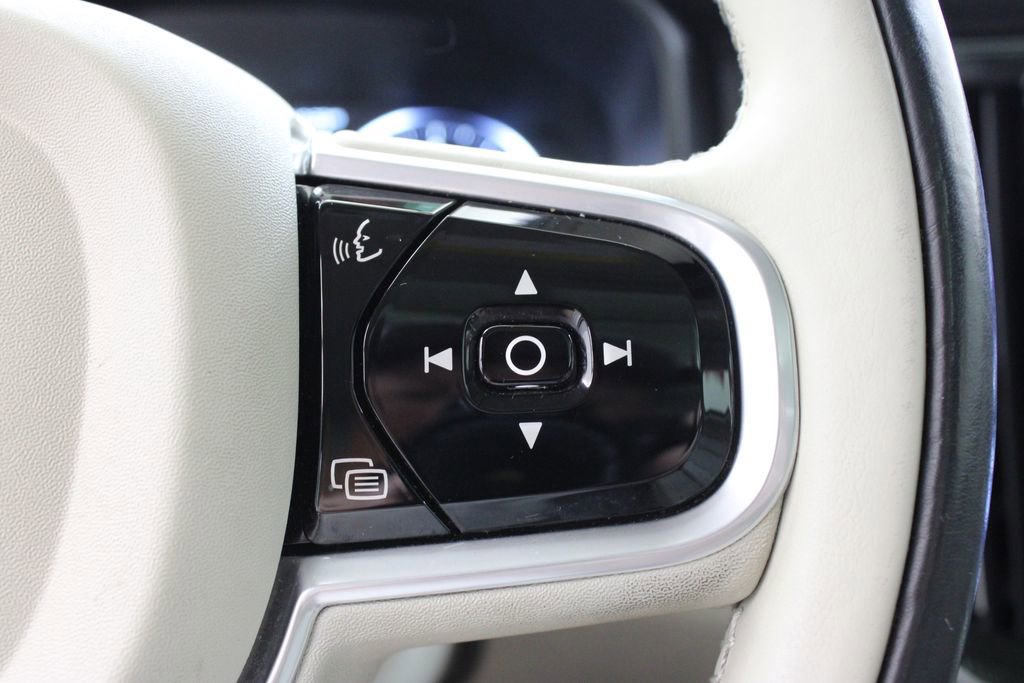 Used 2018 Volvo S90 T5 Momentum w/ Convenience Package image 29