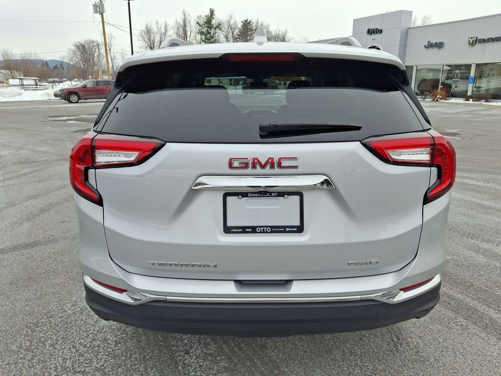 Used 2022 GMC Terrain SLT image 6