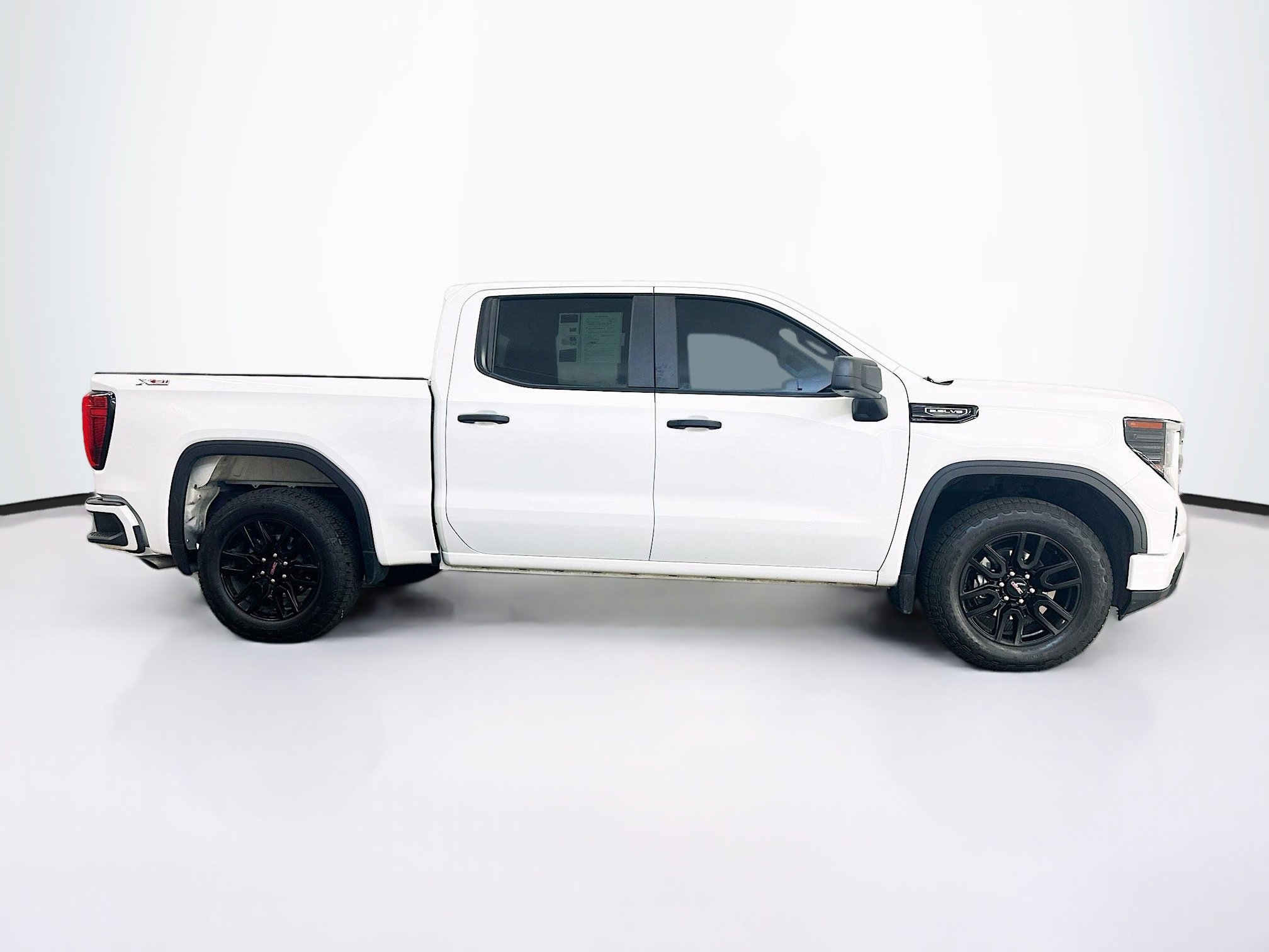 Used 2025 GMC Sierra 1500 Pro w/ Graphite Edition AWD/4WD image 10