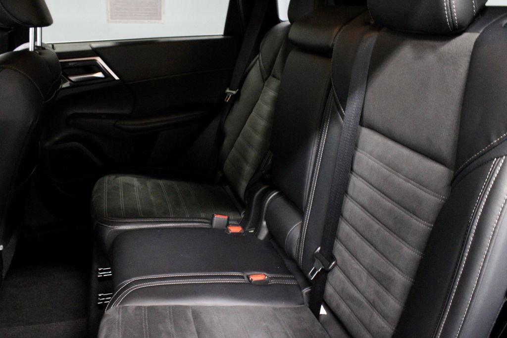 Used 2024 Mitsubishi Outlander SE AWD/4WD image 21