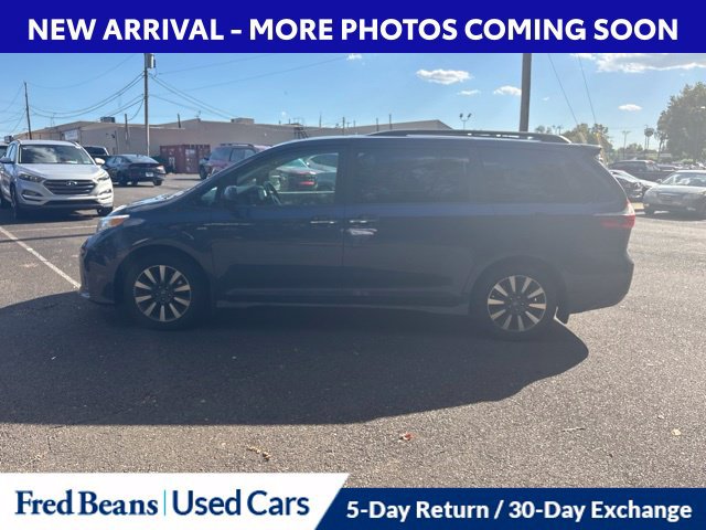 Used 2020 Toyota Sienna XLE AWD/4WD image 6