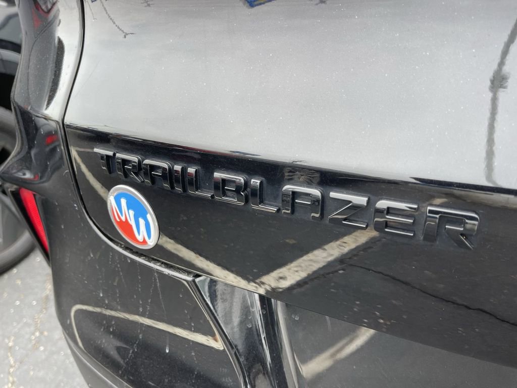 Used 2023 Chevrolet TrailBlazer RS w/ Convenience Package image 6