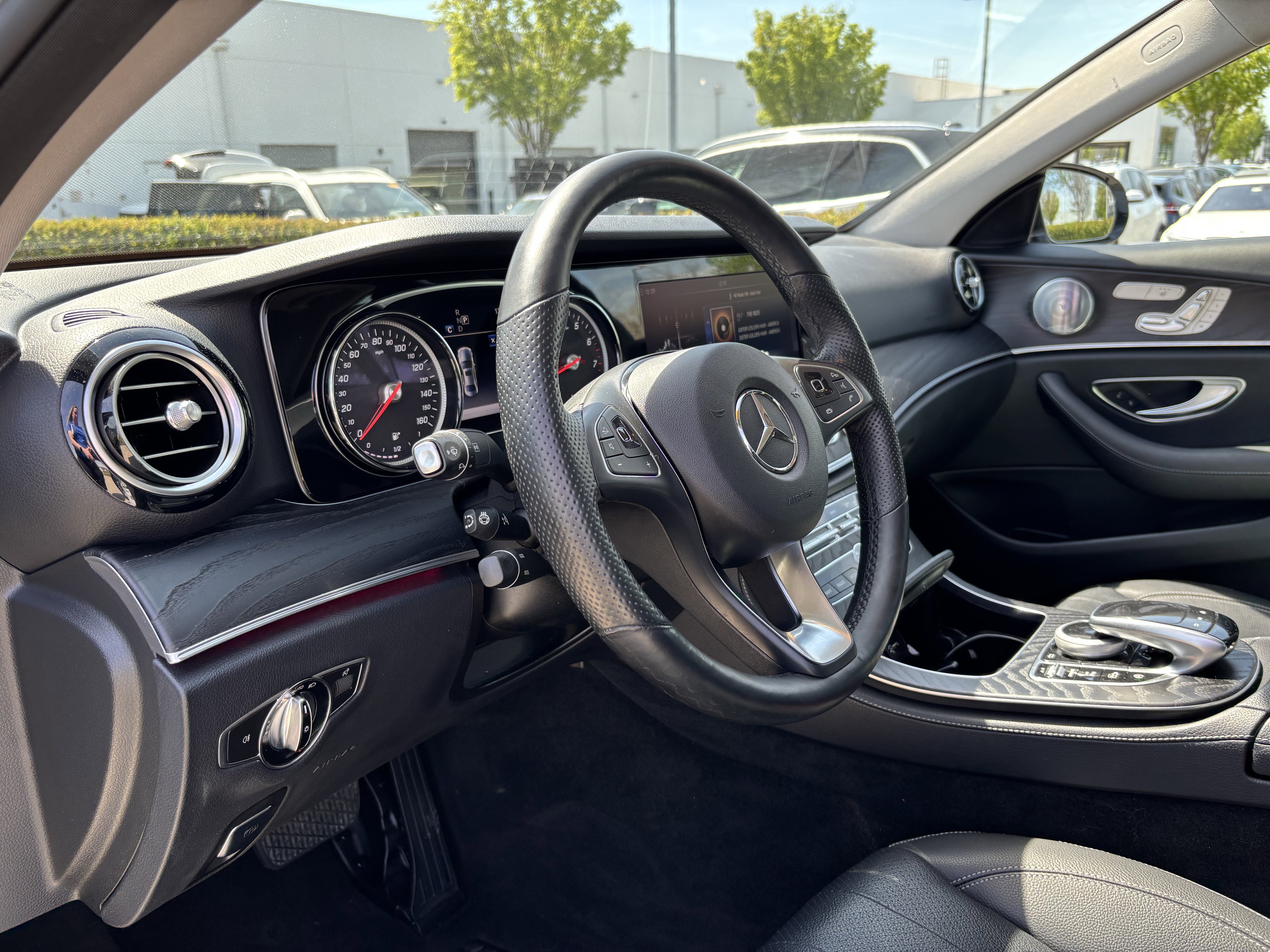 Used 2018 Mercedes-Benz E 300 image 17