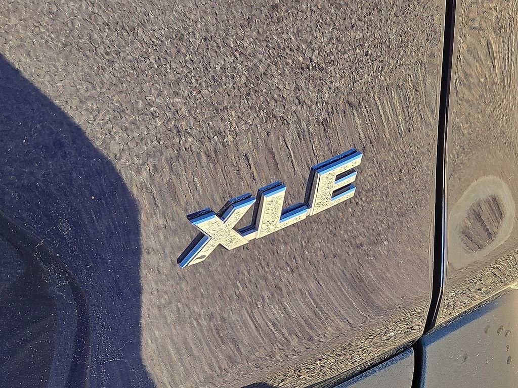 Used 2025 Toyota RAV4 XLE image 13