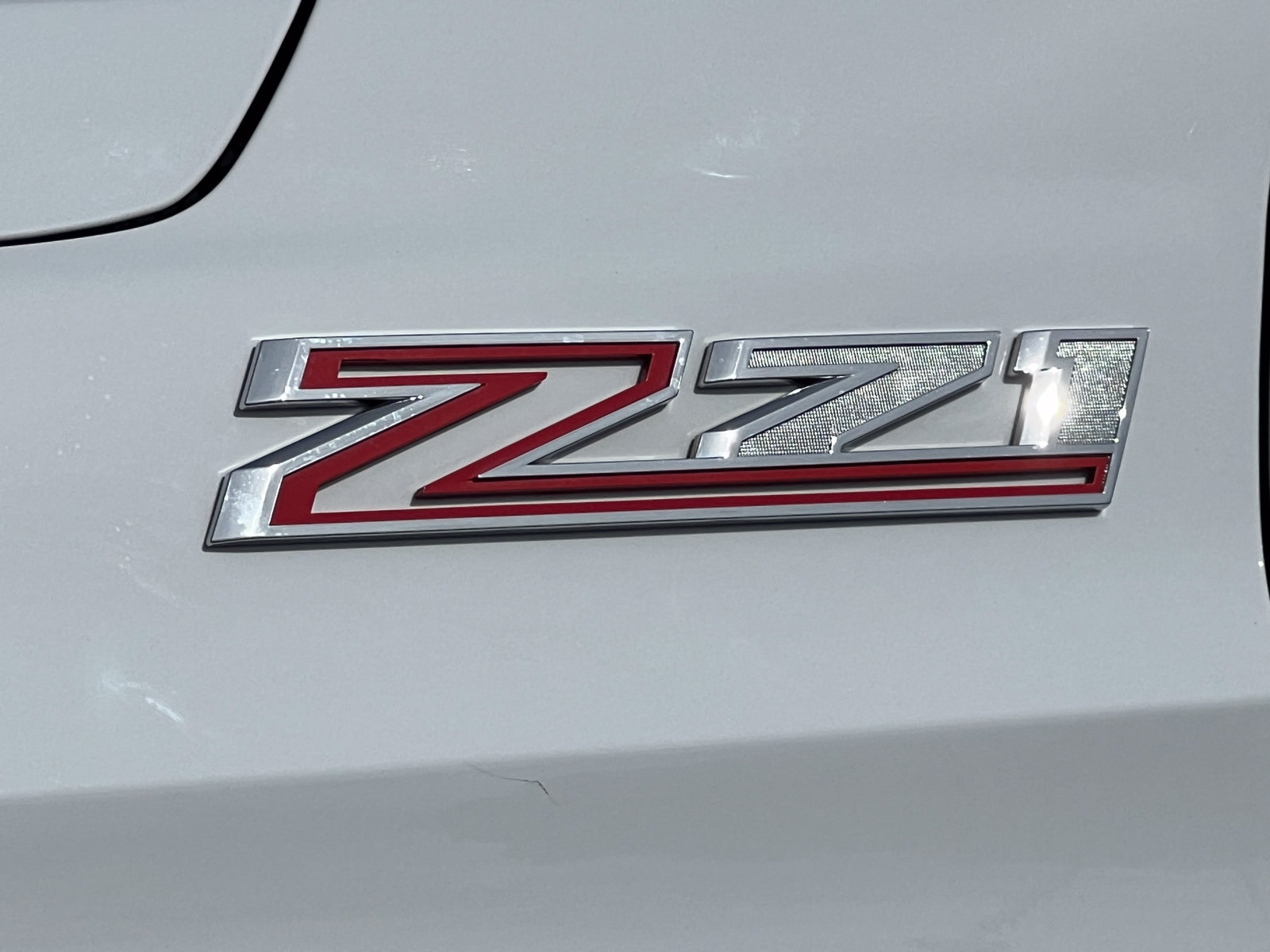 Certified 2024 Chevrolet Suburban Z71 w/ Off-Road Capability Package AWD/4WD image 2