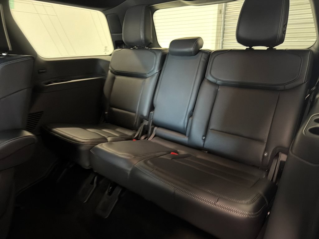 New 2027 Ford Expedition Platinum w/ Stealth Performance Package AWD/4WD image 13