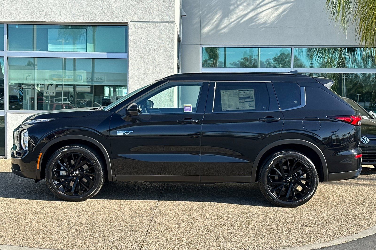 New 2025 Mitsubishi Outlander SEL image 7