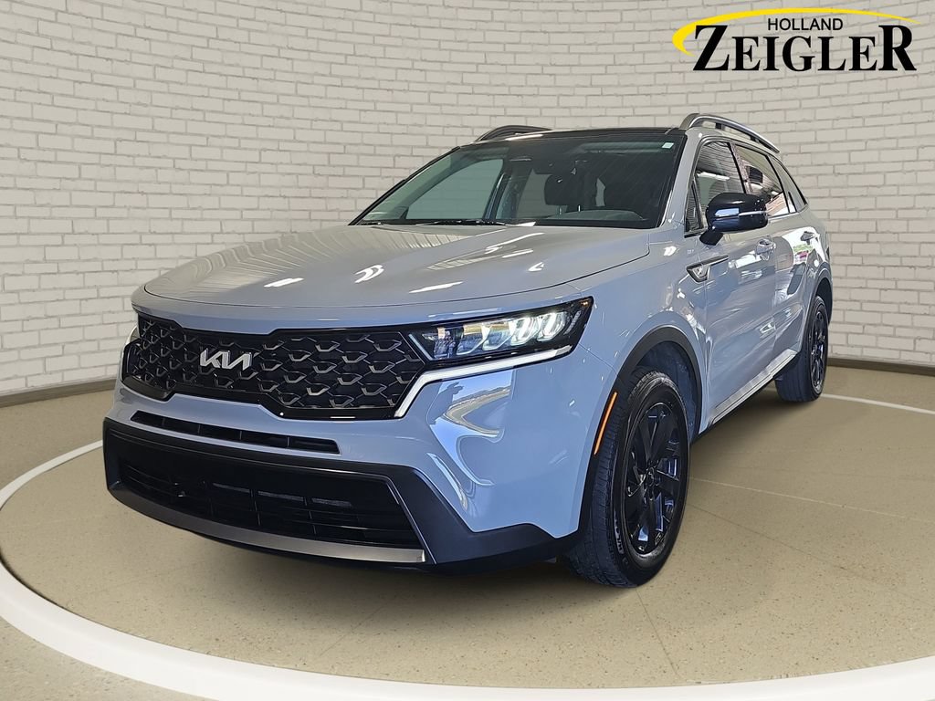 Used 2023 Kia Sorento S w/ Panoramic Sunroof Package