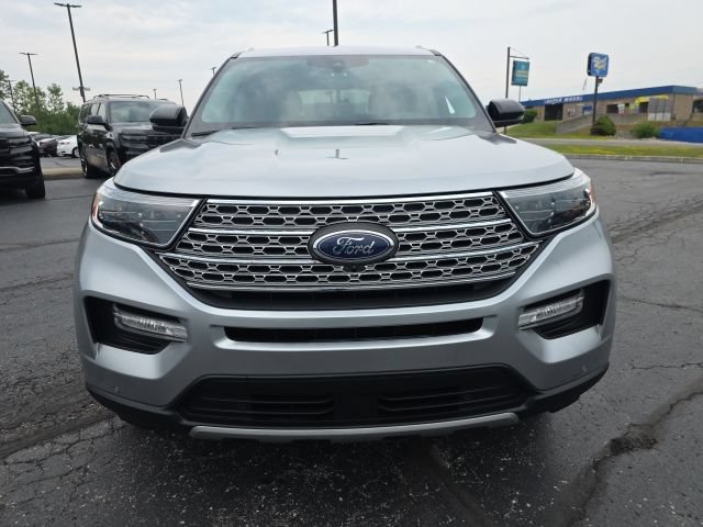 Used 2021 Ford Explorer Limited w/ Equipment Group 301A AWD/4WD image 10