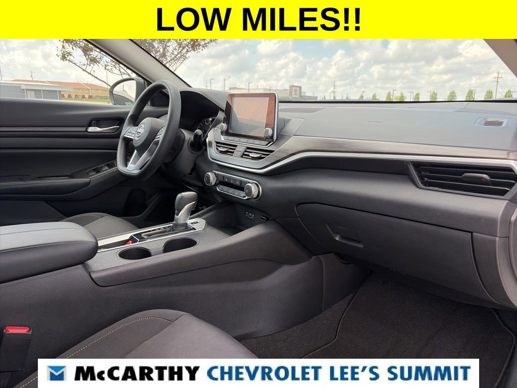 Used 2025 Nissan Altima 2.5 SV image 27