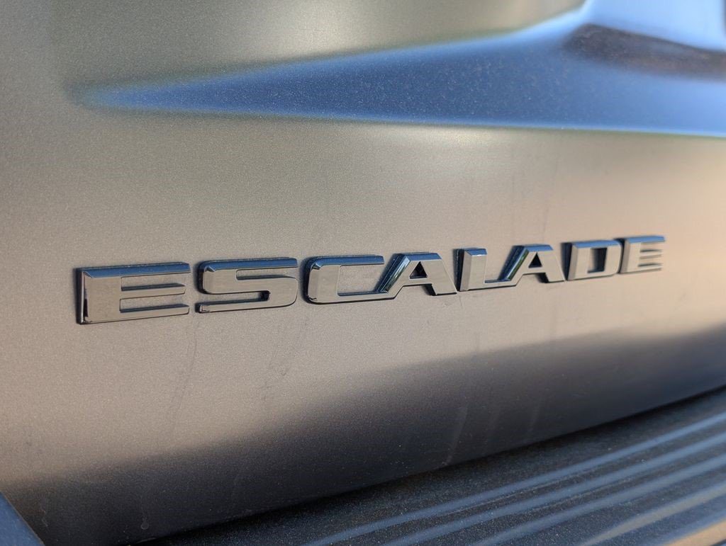 Certified 2026 Cadillac Escalade ESV Platinum Sport w/ LPO, ONYX Package AWD/4WD image 6