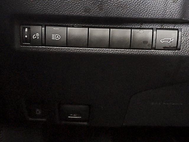 Used 2024 Toyota RAV4 XSE image 25