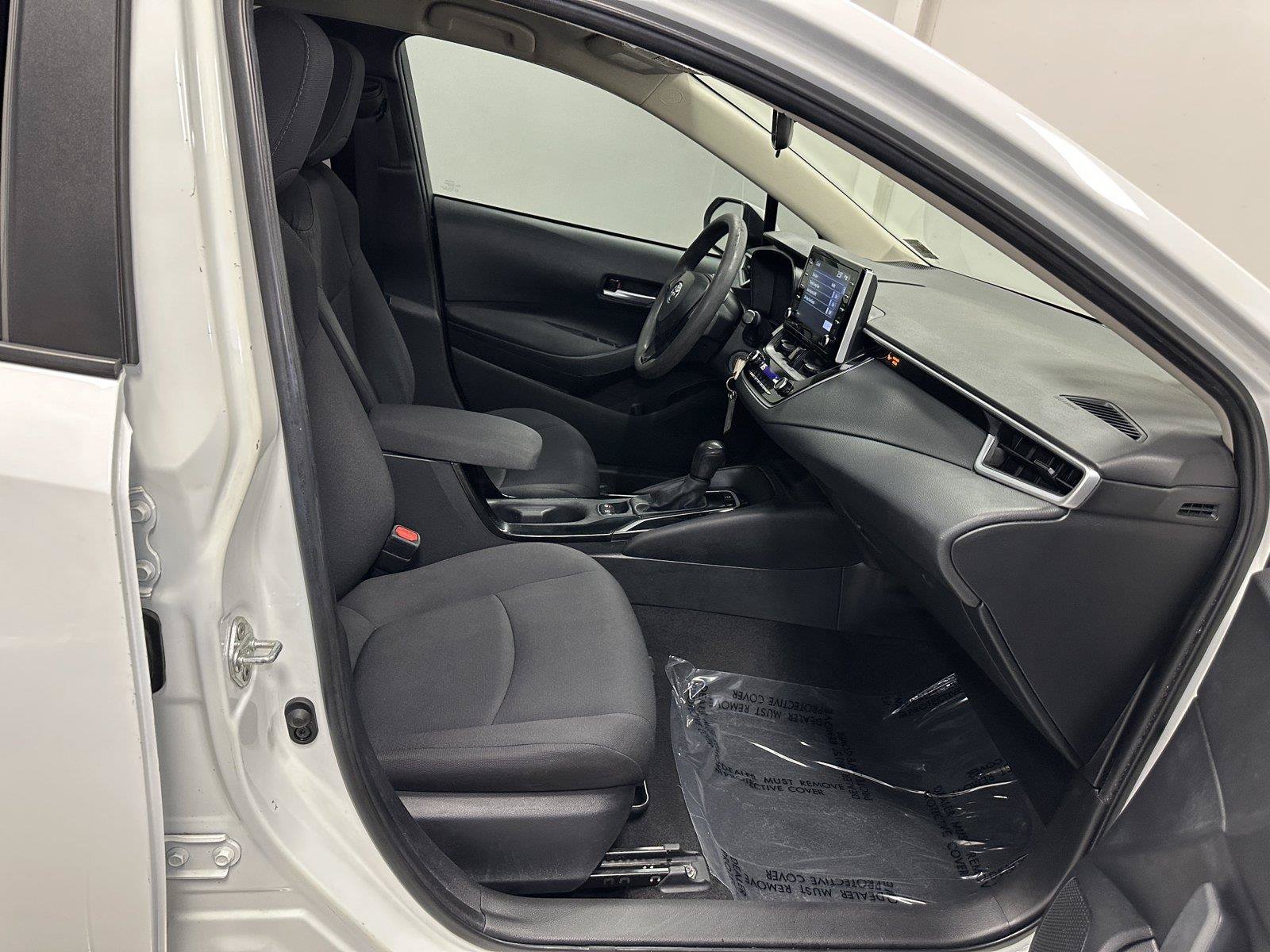 Used 2021 Toyota Corolla LE FWD image 38
