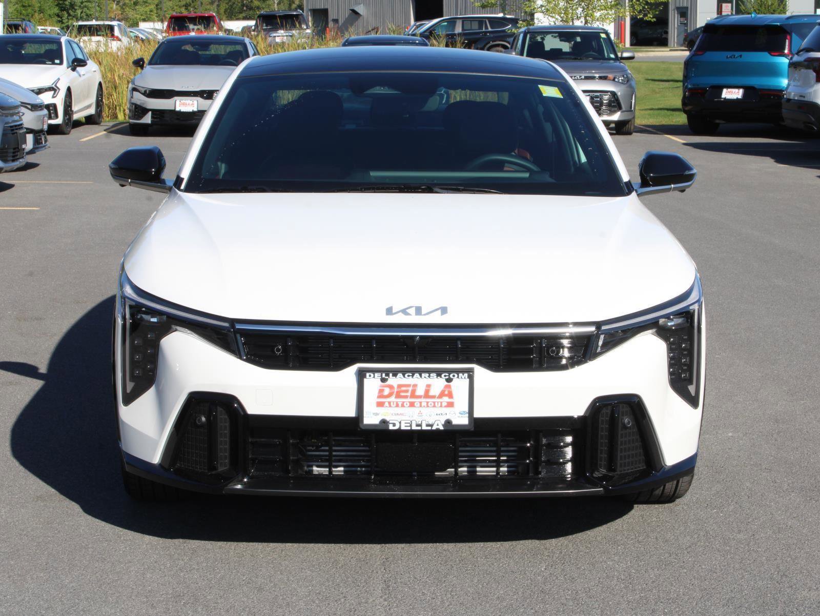 New 2025 Kia K4 GT-Line Turbo image 2