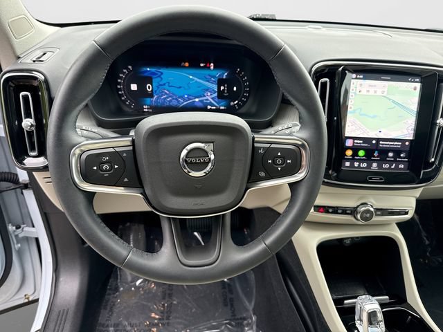 Certified 2024 Volvo XC40 B5 Plus w/ Climate Package AWD/4WD image 13