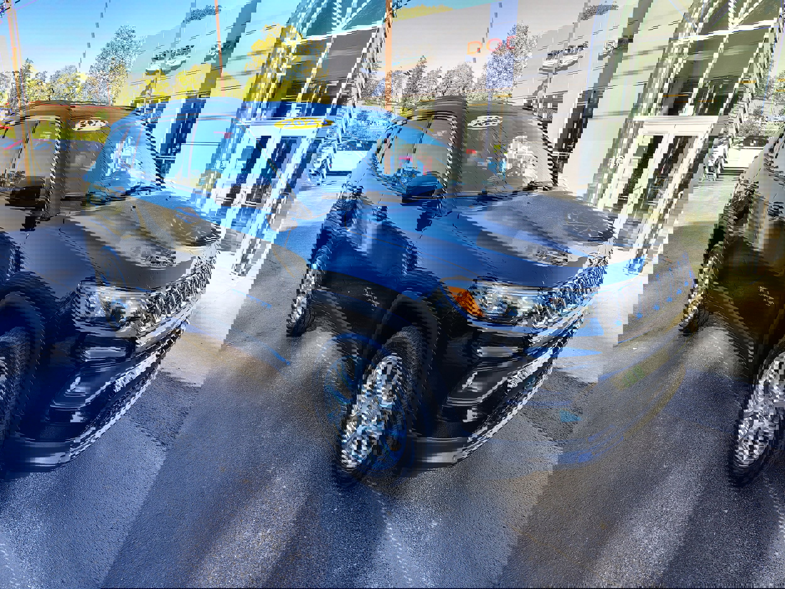 Certified 2023 Jeep Compass Latitude image 2