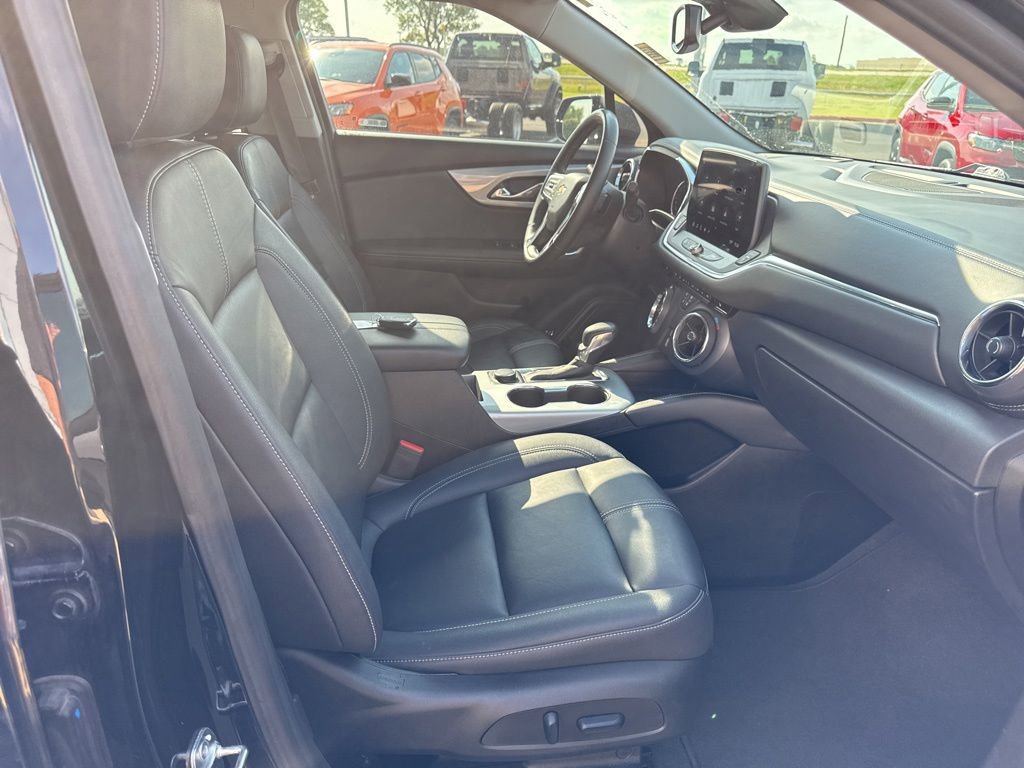 Used 2024 Chevrolet Blazer LT FWD image 27