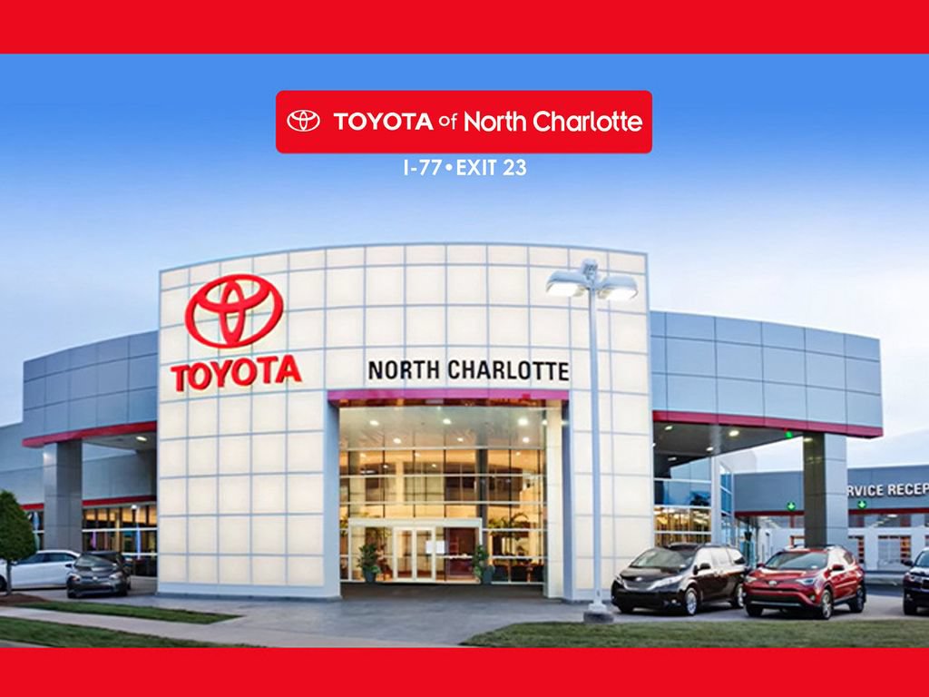 Used 2023 Toyota Highlander LE FWD image 34