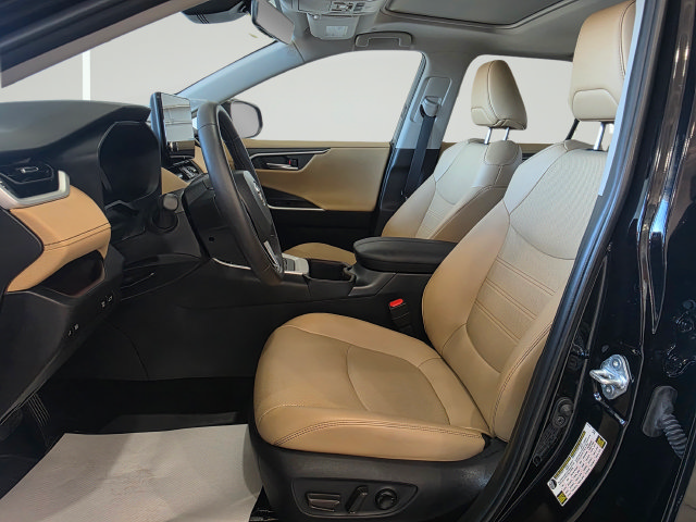Used 2025 Toyota RAV4 Limited AWD/4WD image 12