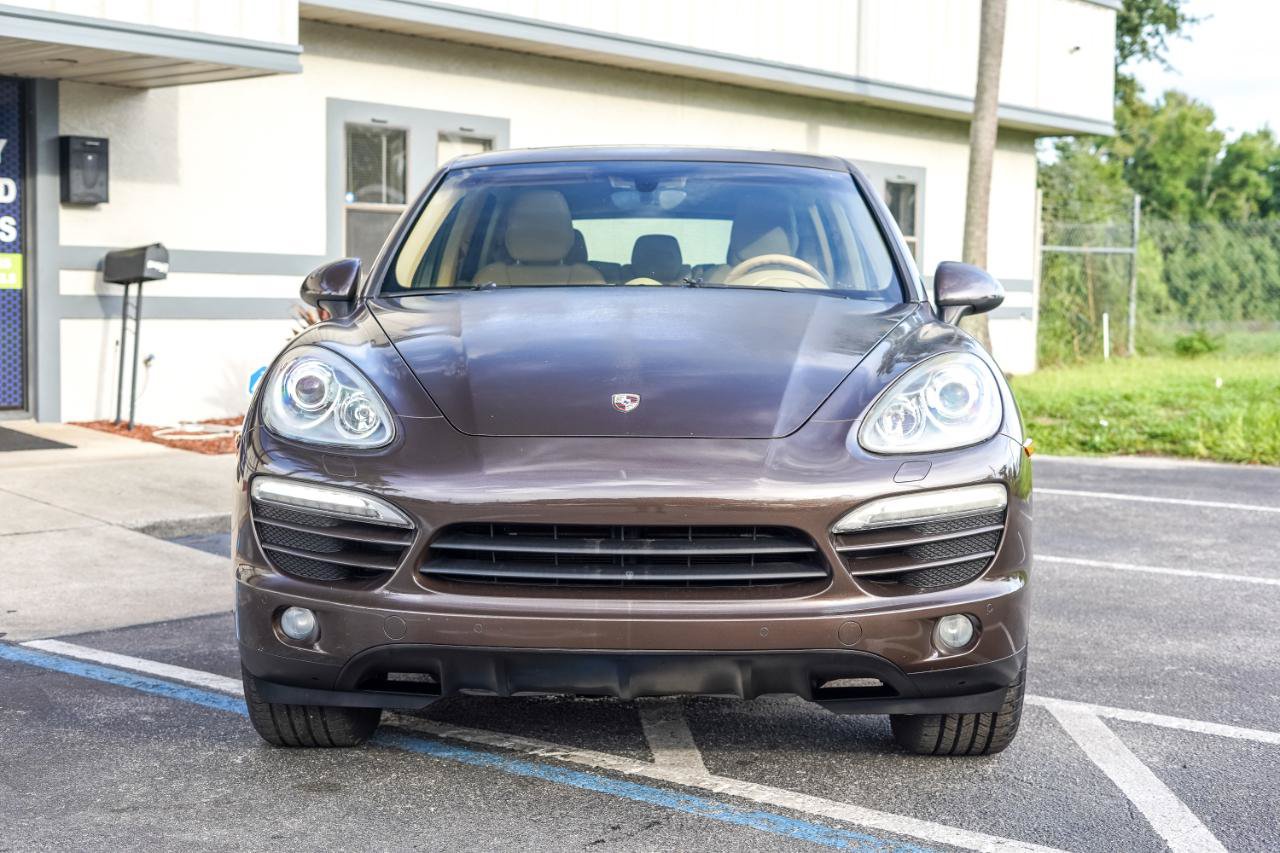 Used 2014 Porsche Cayenne AWD/4WD image 2