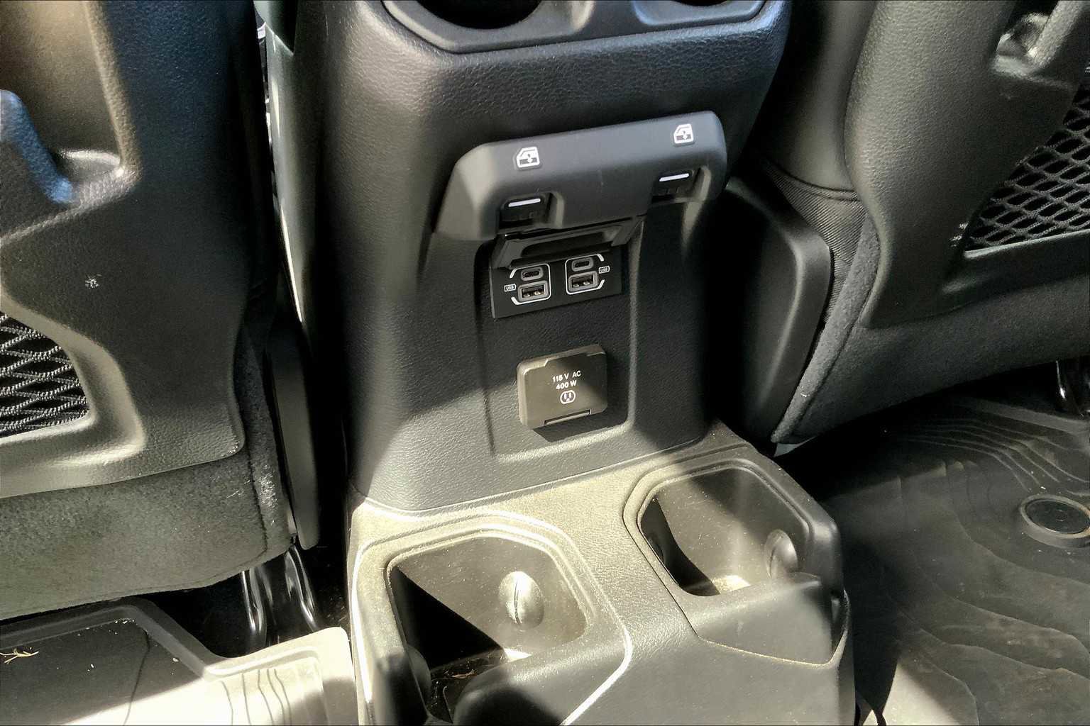 Used 2024 Jeep Gladiator Rubicon w/ Safety Group image 36