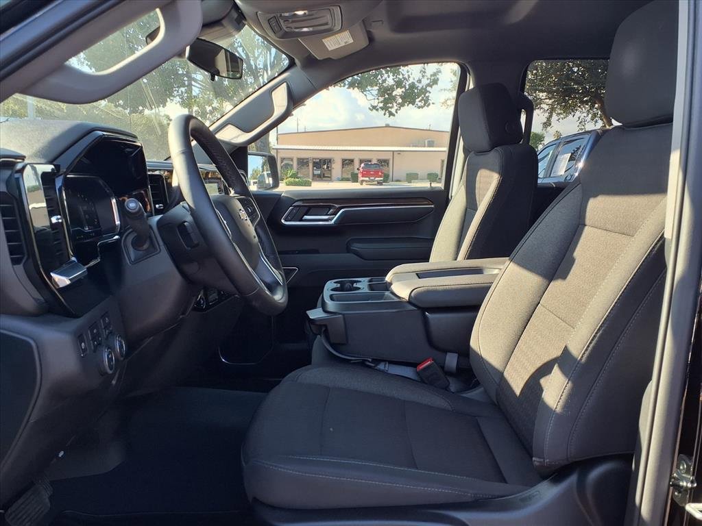 Used 2025 Chevrolet Silverado 1500 LT image 17