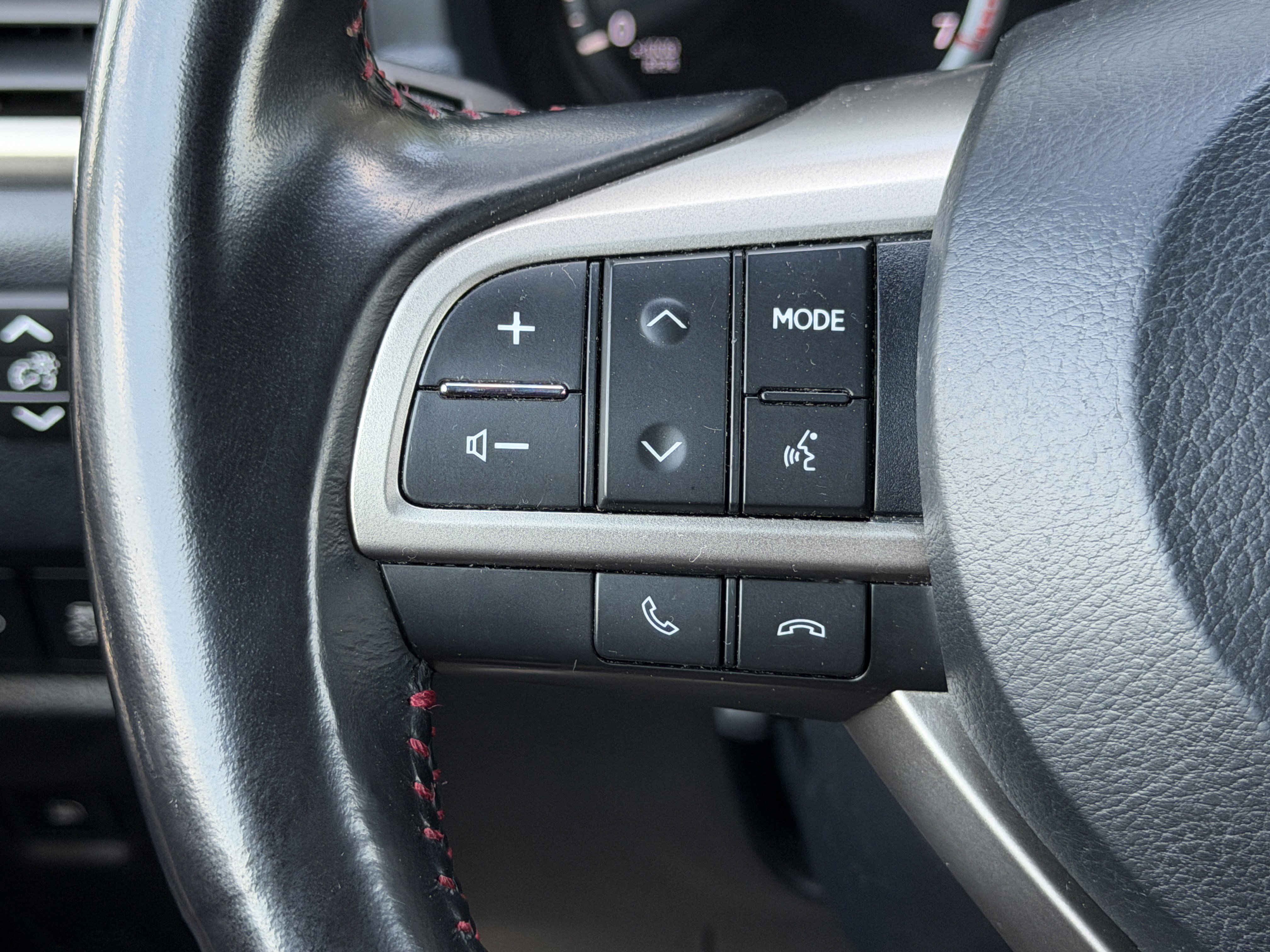 Used 2020 Lexus GX 460 Premium w/ Premium Package image 36