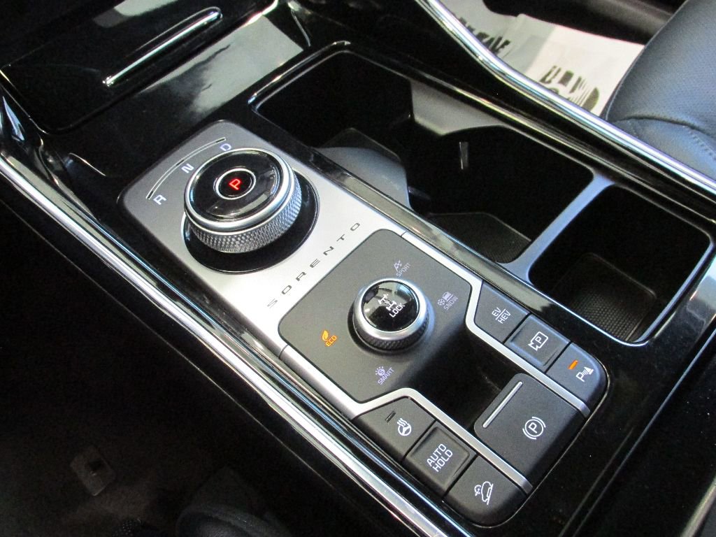 Used 2022 Kia Sorento SX Prestige w/ Panoramic Sunroof Package image 27