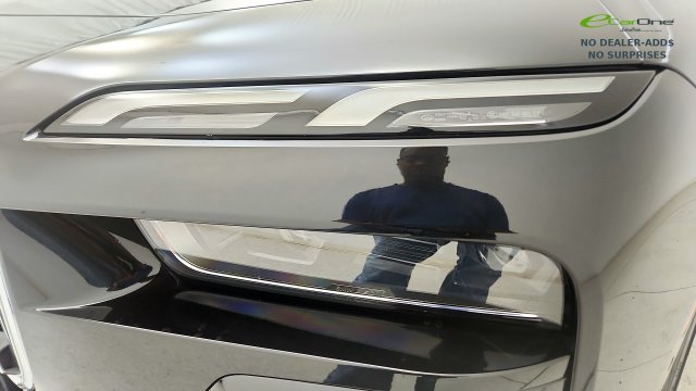 Used 2026 BMW 740i xDrive AWD/4WD image 24