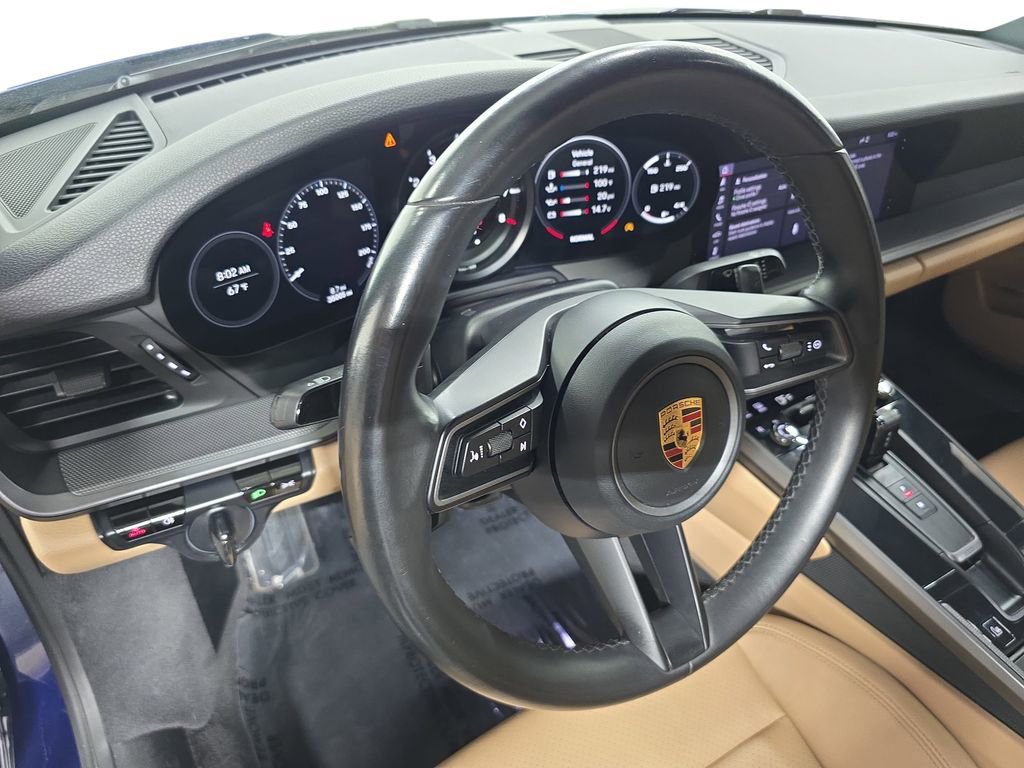 Used 2021 Porsche 911 Carrera RWD image 4