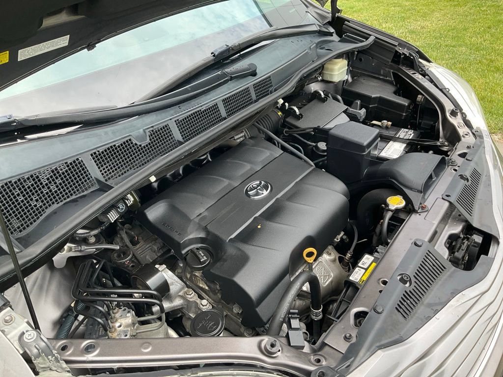 Used 2015 Toyota Sienna XLE AWD/4WD image 44