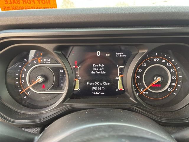 Used 2025 Jeep Gladiator Mojave image 13