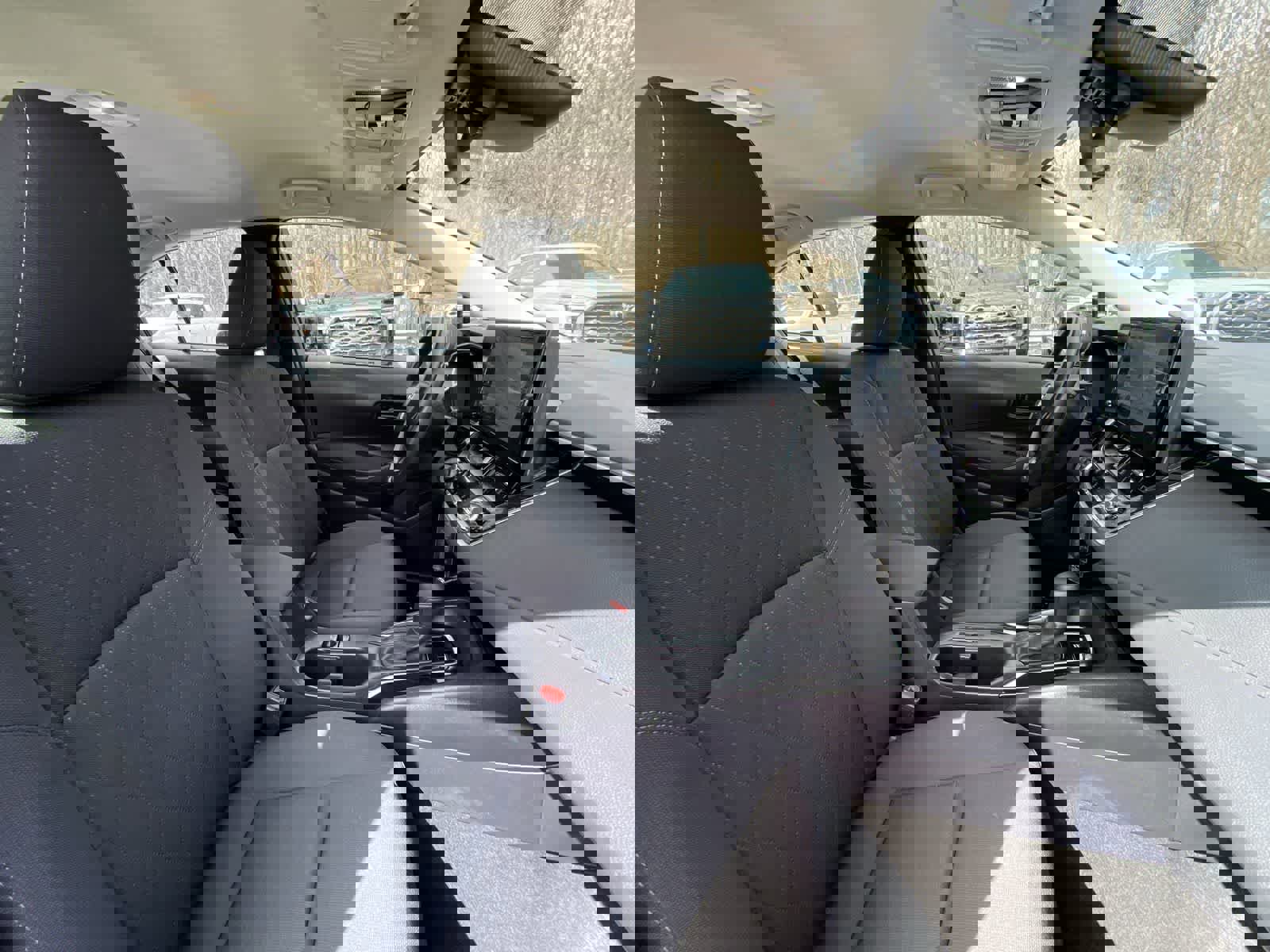 Used 2025 Toyota Corolla LE image 24